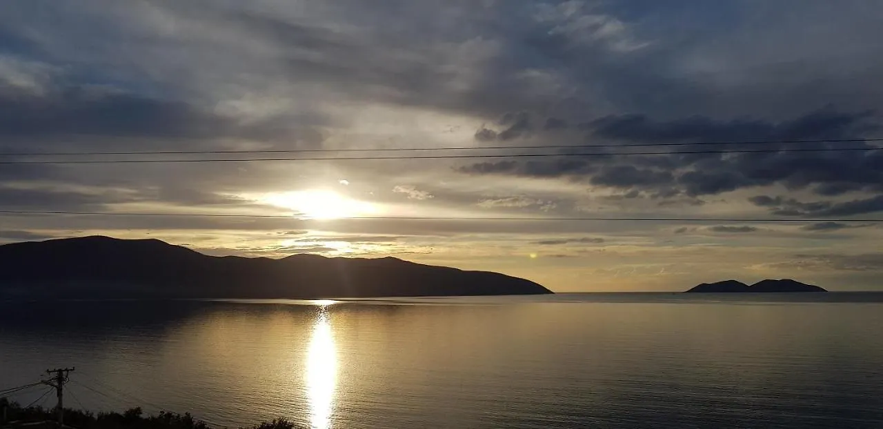 Villa Meminaj Vlore Sea view&Garden Vlorë